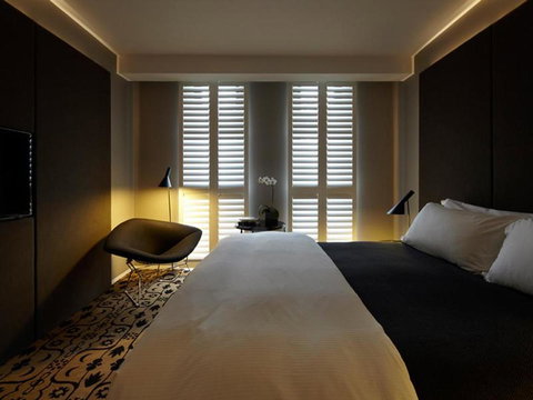 Burbury Hotel - Tourism Caloundra 4