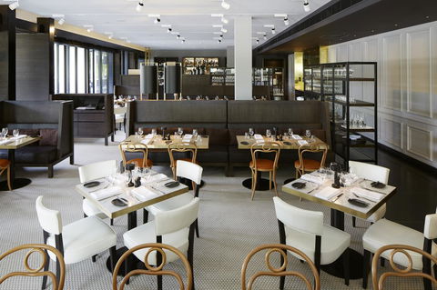 Burbury Hotel - Tourism Caloundra 17