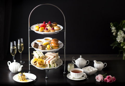 Burbury Hotel - Tourism Caloundra 10