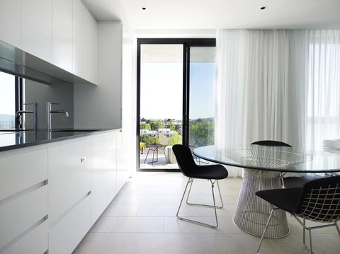 Burbury Hotel - Tourism Caloundra 25