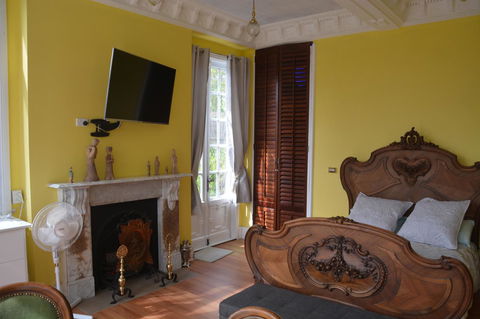 Garden Room - Tourism Caloundra 1