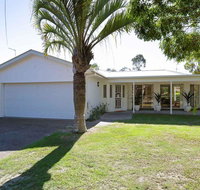 Bonito' 26 Bonito Street - pet friendly housewith aircon - Tourism Caloundra