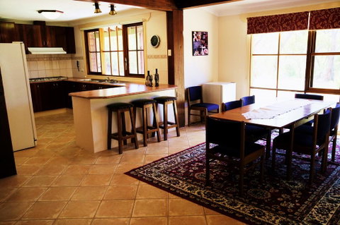 Boobook Manor - Tourism Caloundra 3