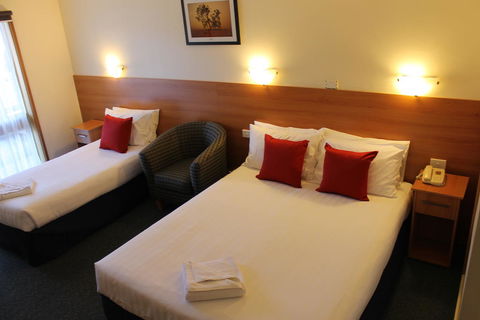 Boulevard Motor Inn - Tourism Caloundra 1