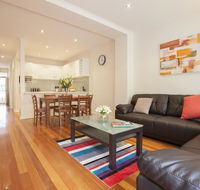 Boutique Stays - Melrose Terrace Townhouse in North Melbourne - Tourism Caloundra