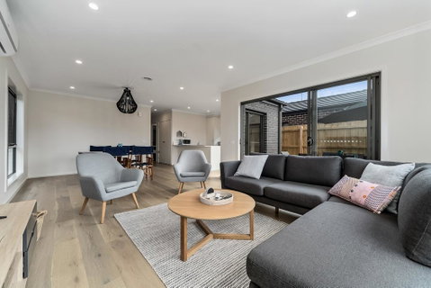 Brand New And Beautiful - Rosebud Holiday Home - Tourism Caloundra 0