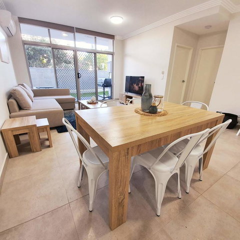 Brand New Family Friendly Apartment For 7 - Tourism Caloundra 3