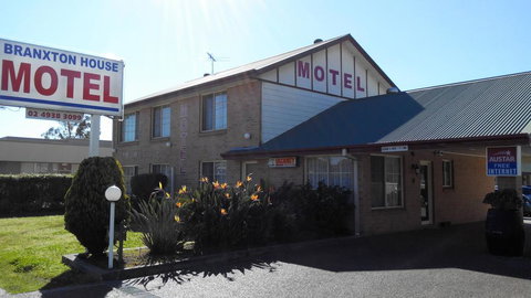 Branxton House Motel - Tourism Caloundra 0