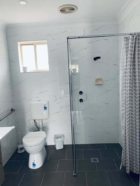 Branxton House Motel - Tourism Caloundra 3