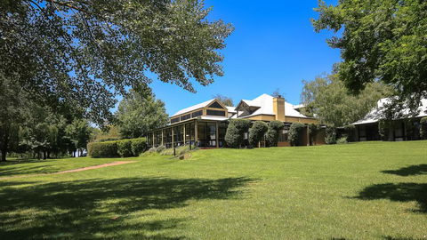 Briars Country Lodge - Tourism Caloundra 2
