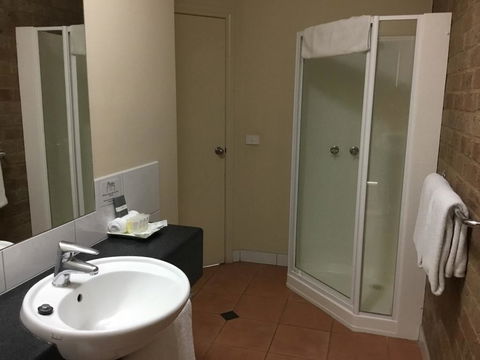 Bridges On Meninya Motel & Apartments - Tourism Caloundra 2