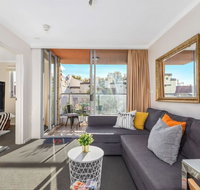 Bright Central Pad with Rooftop Pool Gym  Parking - Tourism Caloundra