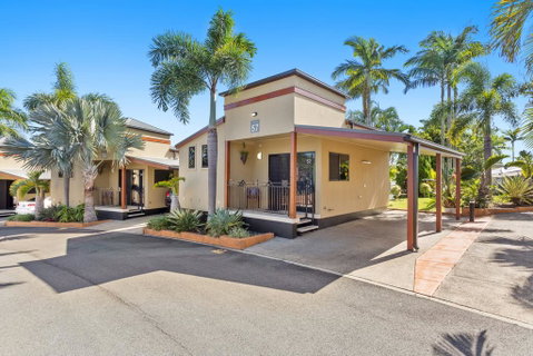 Brisbane Holiday Village - Tourism Caloundra 1