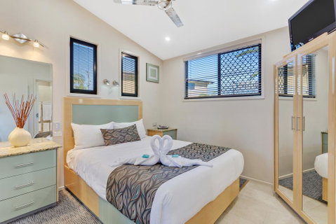 Brisbane Holiday Village - Tourism Caloundra 2