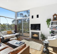 Bristlebird - Beach 650m Pets Fireplace Linen 4 bdrm WiFi - Tourism Caloundra