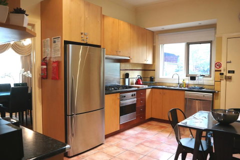 Brunswick Renaissance - Parking, Garden, Bath, Family - Tourism Caloundra 1