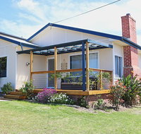 Bungo Beach house - Pet Friendly home - Tourism Caloundra