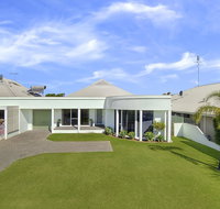 Busselton Beach House - Tourism Caloundra
