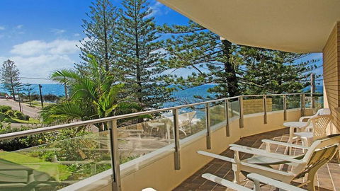 By The Sea Unit 4, 13 Esplanade, Kings Beach - Tourism Caloundra 0