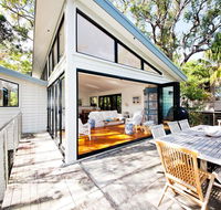 Bynya - 100m to Jonahs - Tourism Caloundra