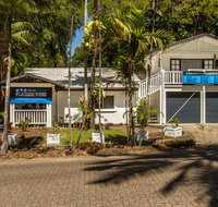 Cairns Beaches Flashpackers - Tourism Caloundra