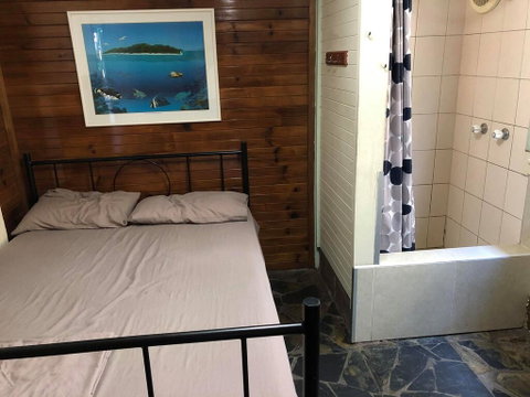 Cairns City Backpackers Hostel - Tourism Caloundra 1