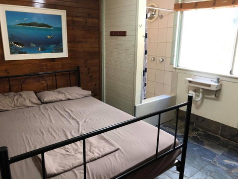 Cairns City Backpackers Hostel - Tourism Caloundra 2