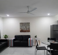 Cairns Prime Location Esplanade Self contained Apartment with Wifi - Tourism Caloundra