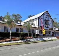 Canungra Hotel - Tourism Caloundra