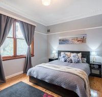 Carramar CozyHome 1minStation 5Bdrms1.5bathSleeps8 - Tourism Caloundra