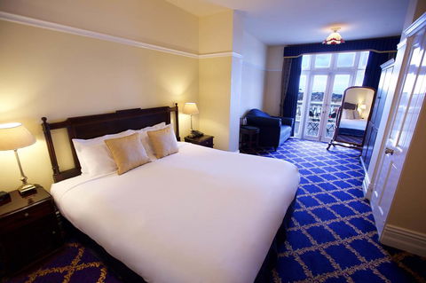 Carrington Hotel - Tourism Caloundra 3