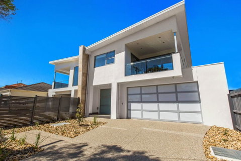 CASABLANCA - DROMANA - Tourism Caloundra 0