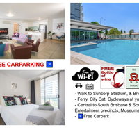 CBD Views-With FREE Wine Free-Carpark-Netflix-WiFi - Tourism Caloundra