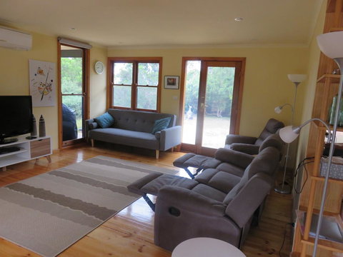 Cedar Cottage Nelson-2 Acre Retreat - Tourism Caloundra 3