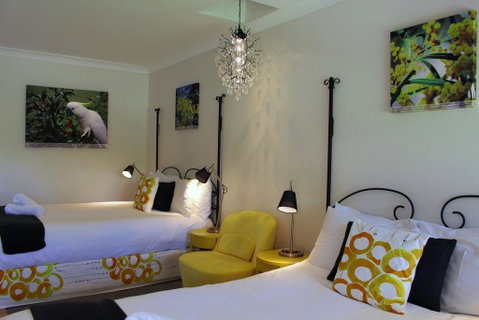 Cedar Creek Lodges - Tourism Caloundra 3