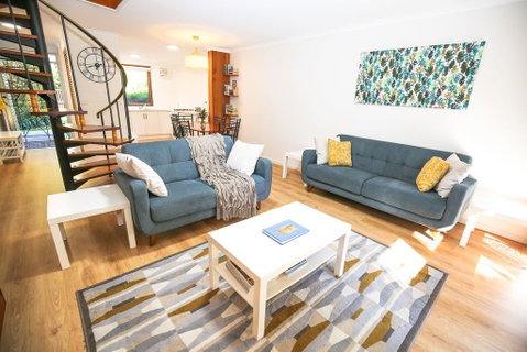 Cedar Holiday Units - Apartment 5 - Tourism Caloundra 3