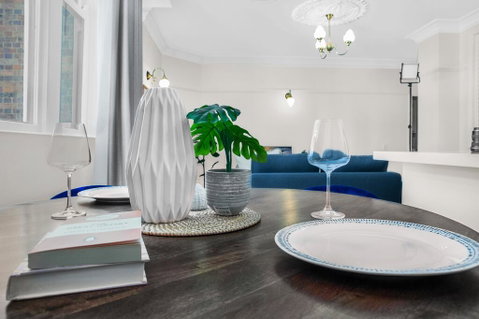 Central Apartment With Spacious Living And Dining - Tourism Caloundra 1