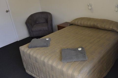 Charleville Waltzing Matilda Motor Inn - Tourism Caloundra 3