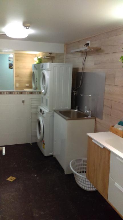 Charlton Apartments - Tourism Caloundra 3