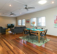 Charming Home By The Sea - Tourism Caloundra
