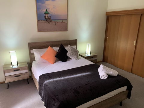 Chateau N'Ville - Tourism Caloundra 1