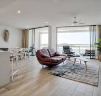 Chic Getaway at The Cosmopolitan Cotton Tree - Tourism Caloundra