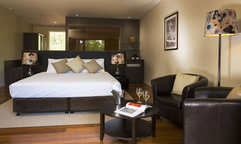 Cicada Lodge - Tourism Caloundra 3