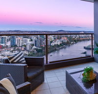 City Sky Home in Africa - River  Story Bridge Views - Tourism Caloundra