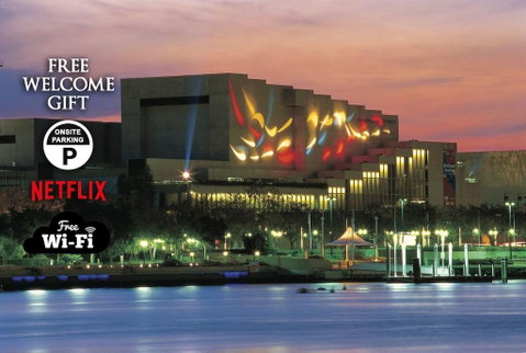 City Sunsets & South Bank , CBD, Views, Pool, Netflix - Tourism Caloundra 0