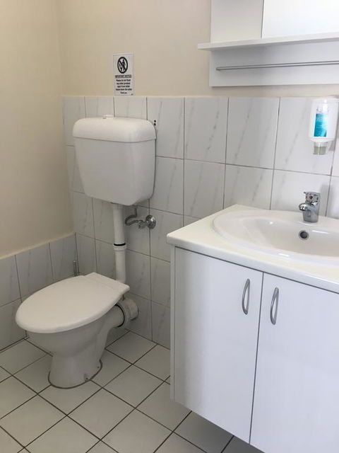 City West Motel - Tourism Caloundra 3