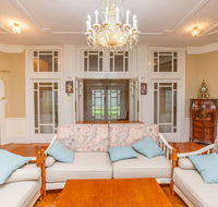 Classic 5 Beds Mt Dandenong Resort - Tourism Caloundra
