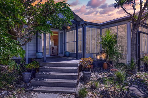 Cliff Top - Tourism Caloundra 3
