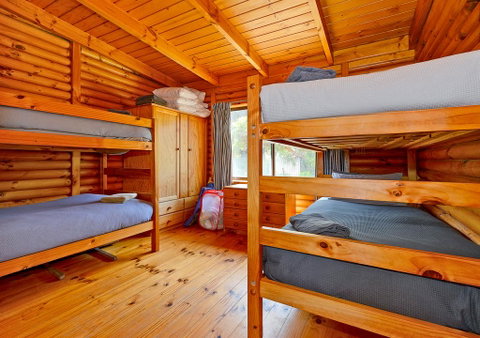Cloudy Bay Cabin - Tourism Caloundra 2