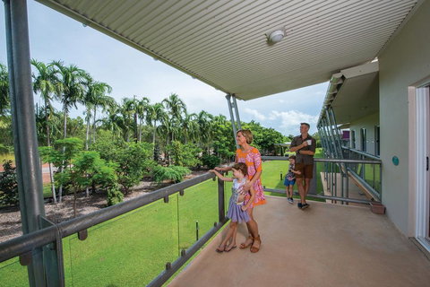 Club Tropical Resort Darwin - Tourism Caloundra 1